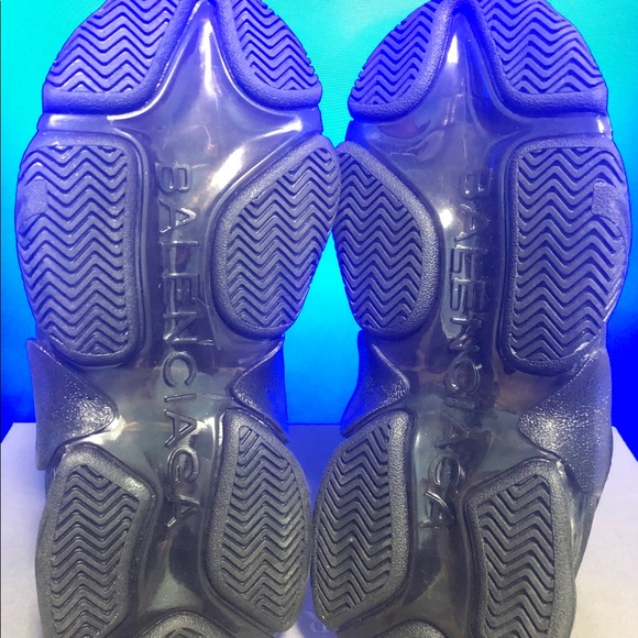 Triple S Clear Sole - Picture 7 of 8